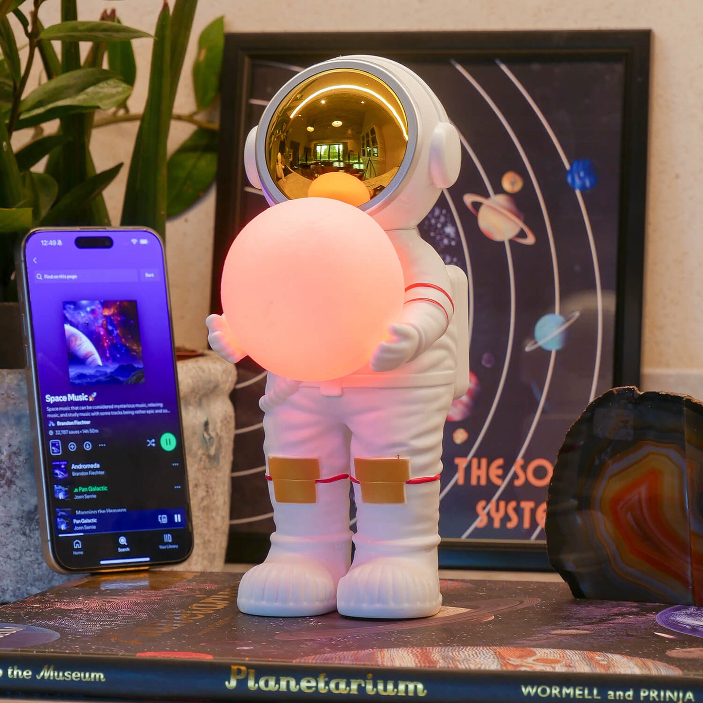 Astronaot Bluetooth zvučnik i svetlo za raspoloženje - Mesec