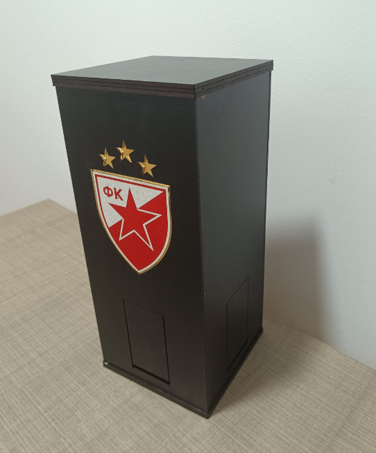 FK Crvena zvezda UKRASNI ETNO-DRVENI MINI BAR